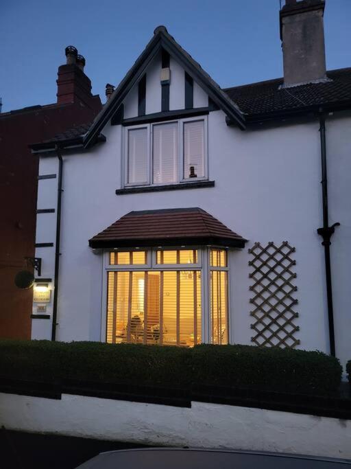 Sunbeams And Ice Creams Villa Scarborough Exterior photo