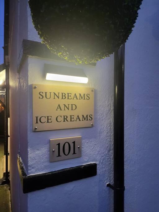 Sunbeams And Ice Creams Villa Scarborough Exterior photo